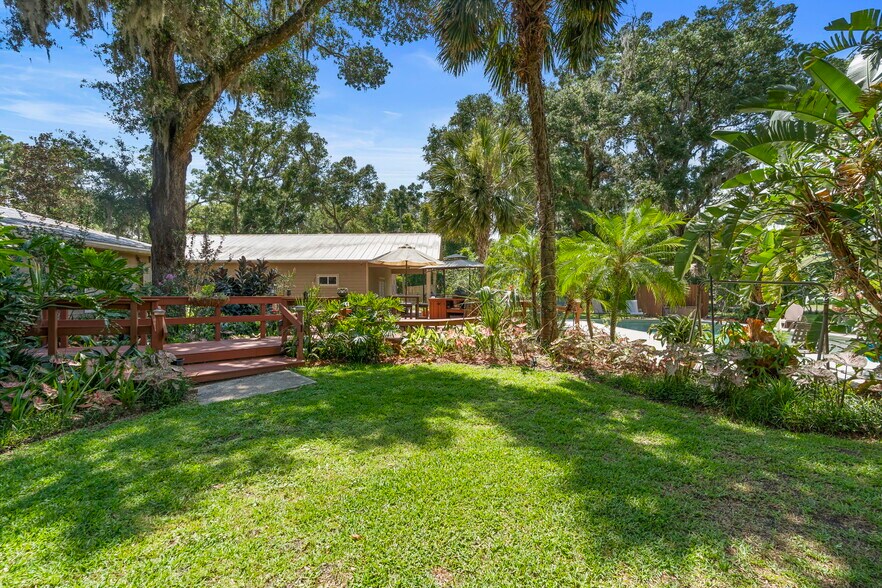 More Photos Of 1056 Reynolds Rd, De Leon Springs Specialty For Sale