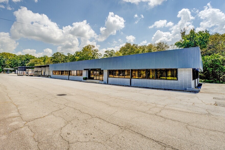 Primary Photo Of 5521 Collins Blvd, Austell Warehouse For Lease
