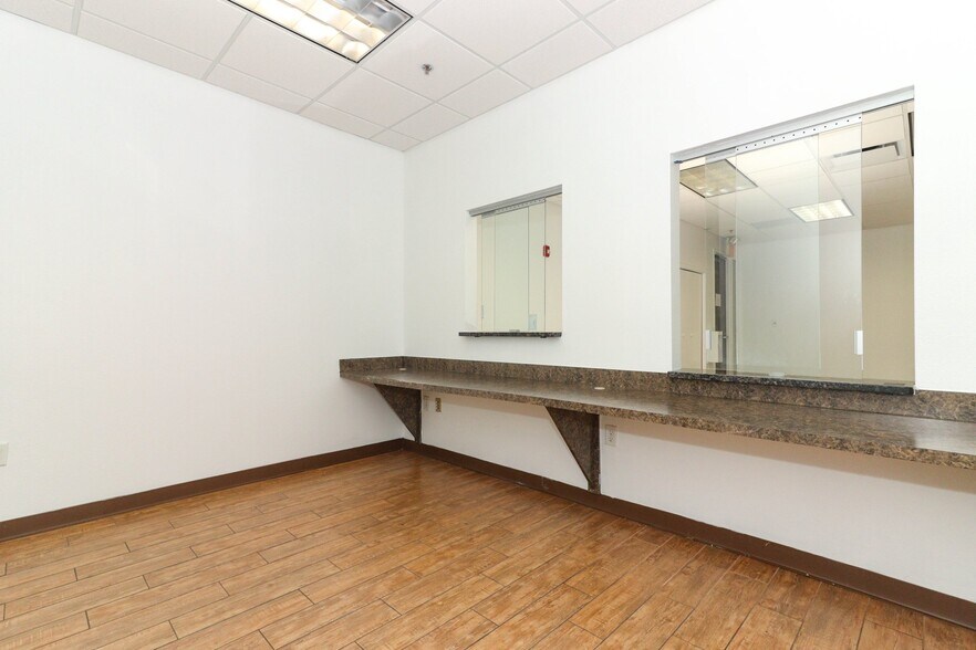 More Photos Of 6735 Conroy Windermere Rd, Orlando Medical For Sale