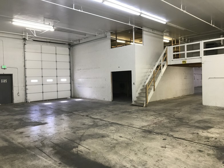 More Photos Of 180 W 900 N, Springville Warehouse For Lease