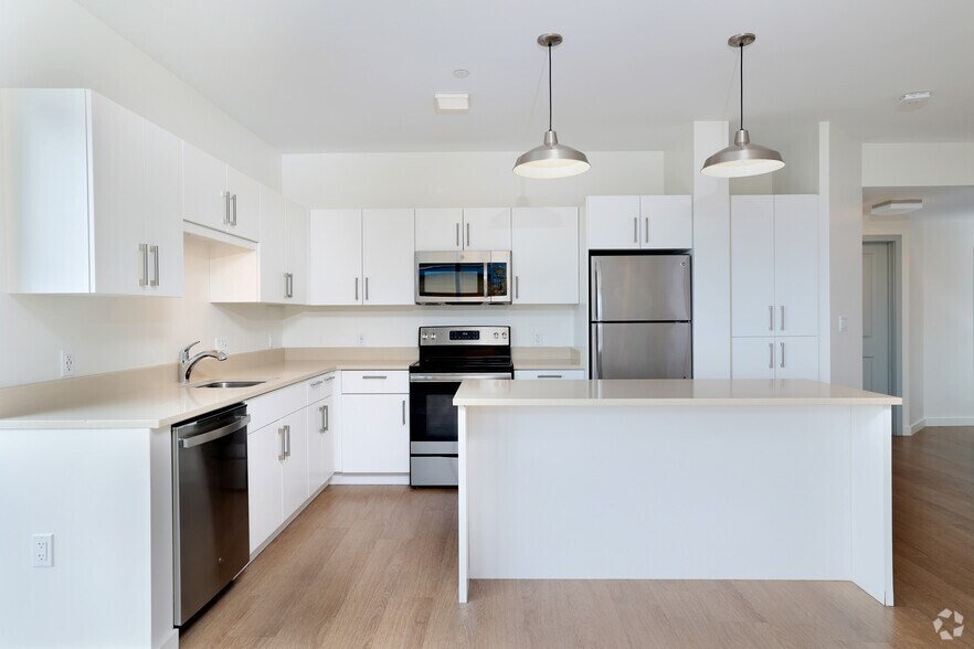 More Photos Of 199-211 Rantoul St, Beverly Apartments For Lease