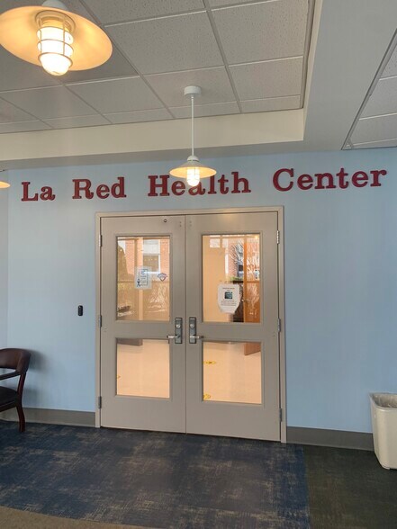 More Photos Of 21 W Clarke Ave, Milford Medical For Lease