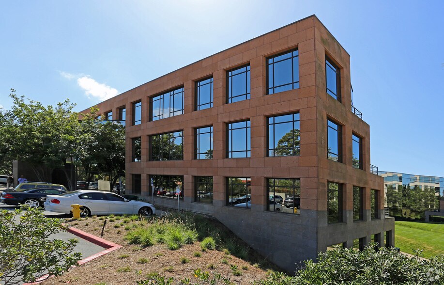 More Photos Of 4520 Executive Dr, San Diego Unknown For Lease