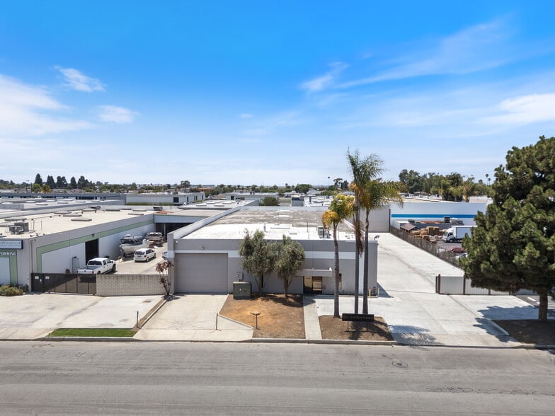 More Photos Of 15591 Container Ln, Huntington Beach Warehouse For Sale