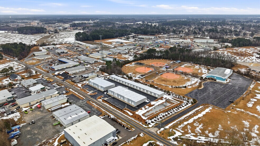 More Photos Of 4771 Reedy Branch Rd, Winterville Warehouse For Lease