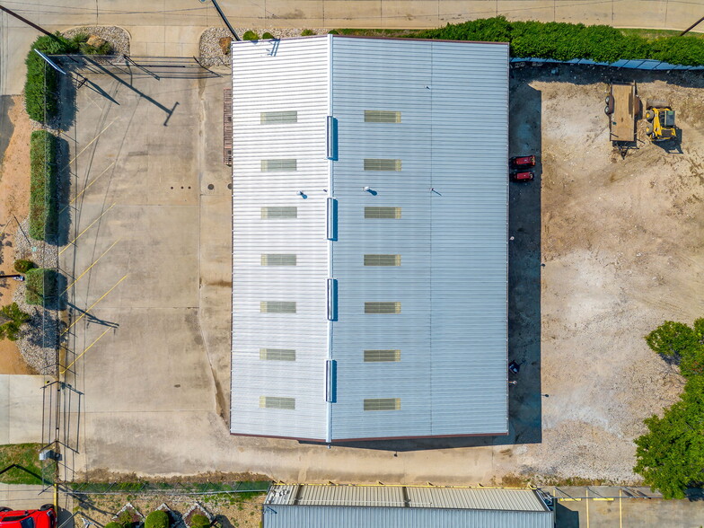 More Photos Of 3040 Ramona Dr, Fort Worth Research And Development For Lease