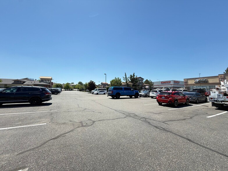 More Photos Of 1408 N Louisiana St, Kennewick Freestanding For Lease