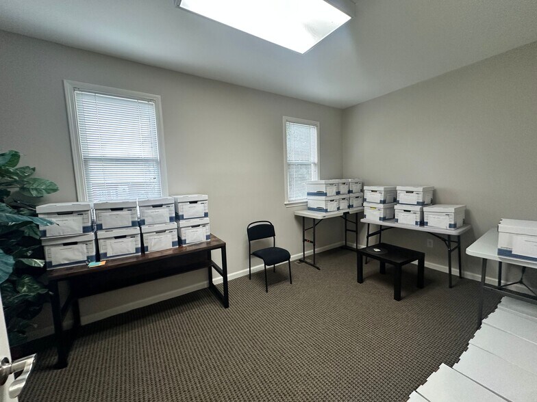 More Photos Of 5920 Odell St, Cumming Office For Sale