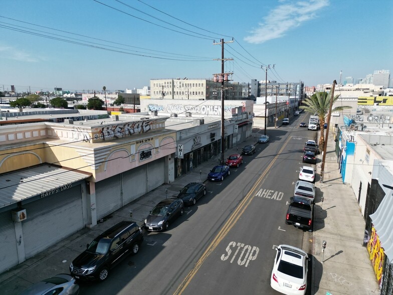 More Photos Of 1116 E 12th St, Los Angeles Warehouse For Lease