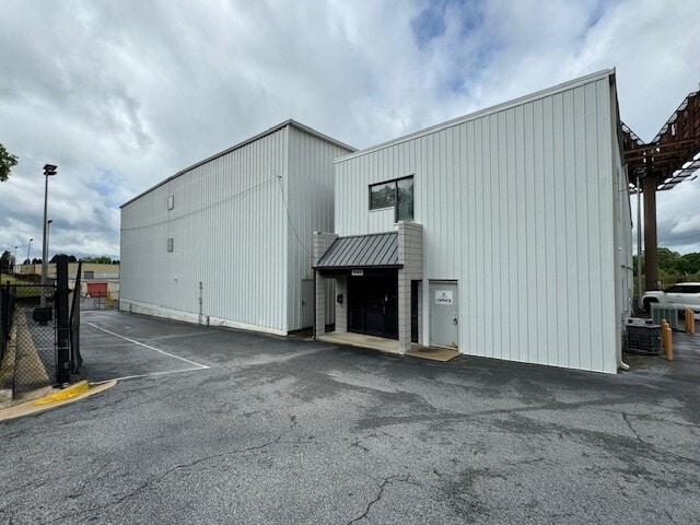 Primary Photo Of 1955 Dove St, Macon-Bibb Self Storage For Lease