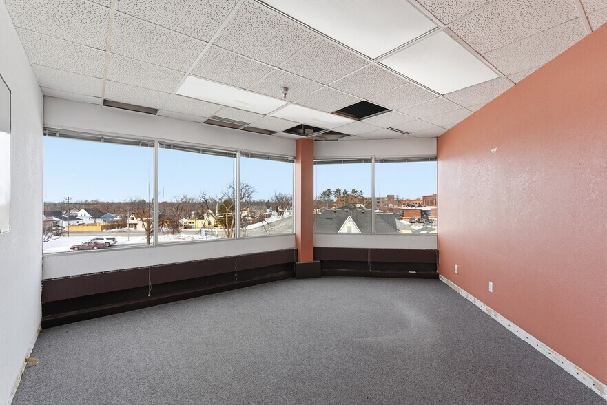 More Photos Of 403 4TH St NW, Bemidji Medical For Lease