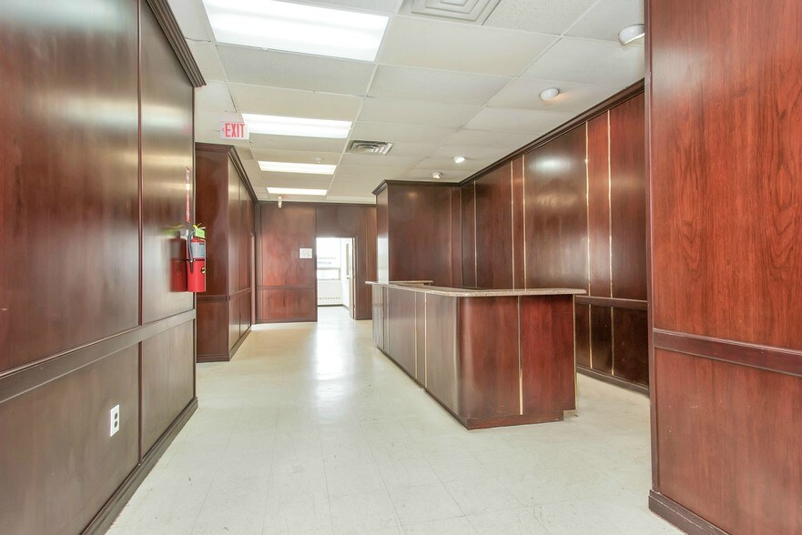 More Photos Of 145 N 5th Ave, Mount Vernon Office For Sale
