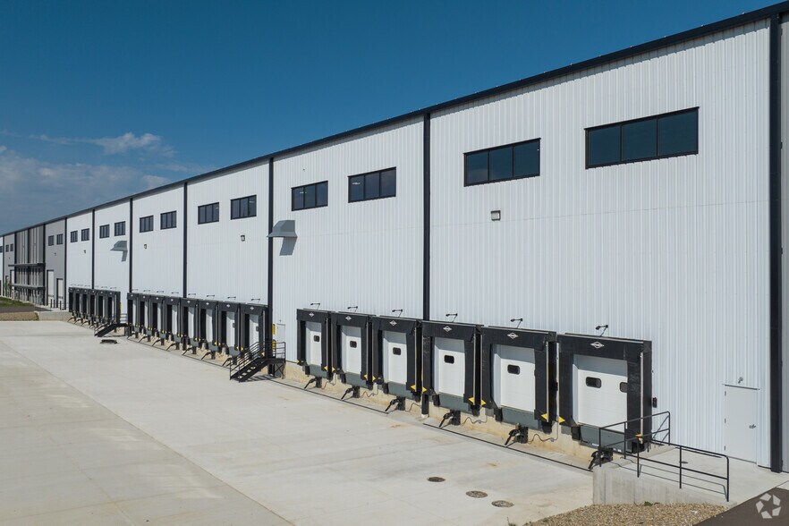 More Photos Of 203 Stonemont Dr, Bristol Warehouse For Lease