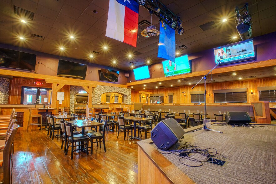 More Photos Of 891 De Marco Dr, Henderson Restaurant For Lease