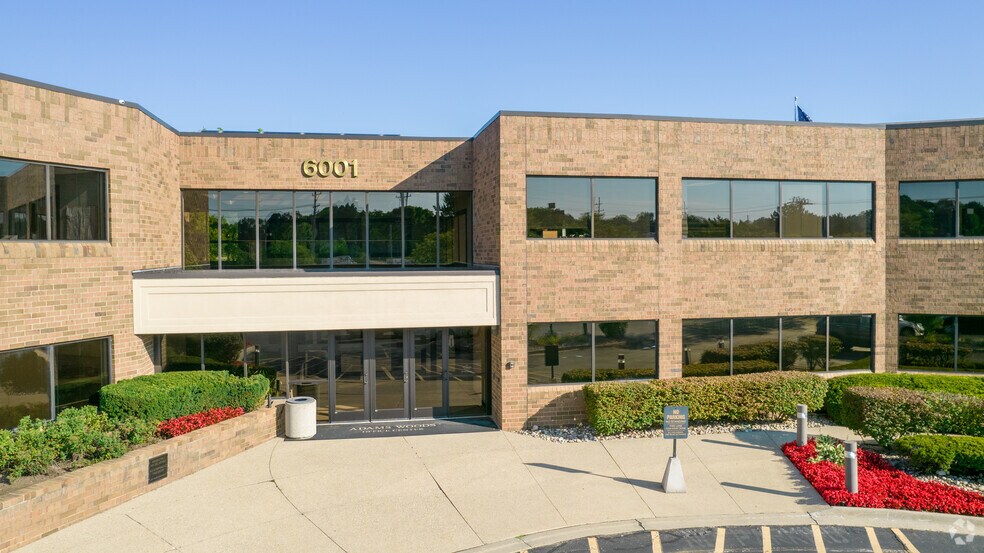 More Photos Of 6001 N Adams Rd, Bloomfield Hills Office For Lease