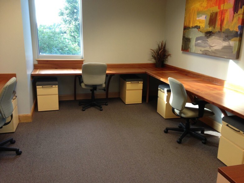 More Photos Of 2018 Eastwood Rd, Wilmington Office For Lease