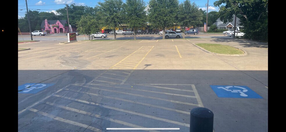 More Photos Of 3921 S Buckner Blvd, Dallas Freestanding For Lease