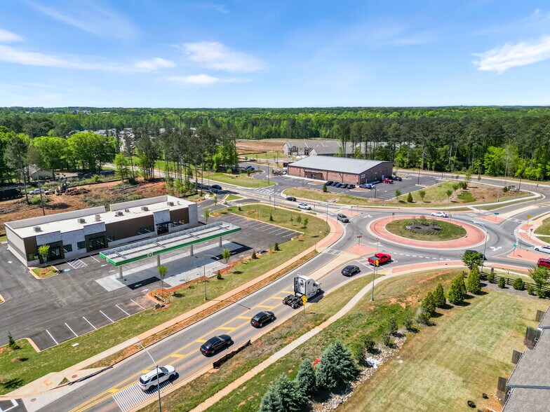 More Photos Of 585 Willow ln, McDonough Sports And Entertainment For Sale