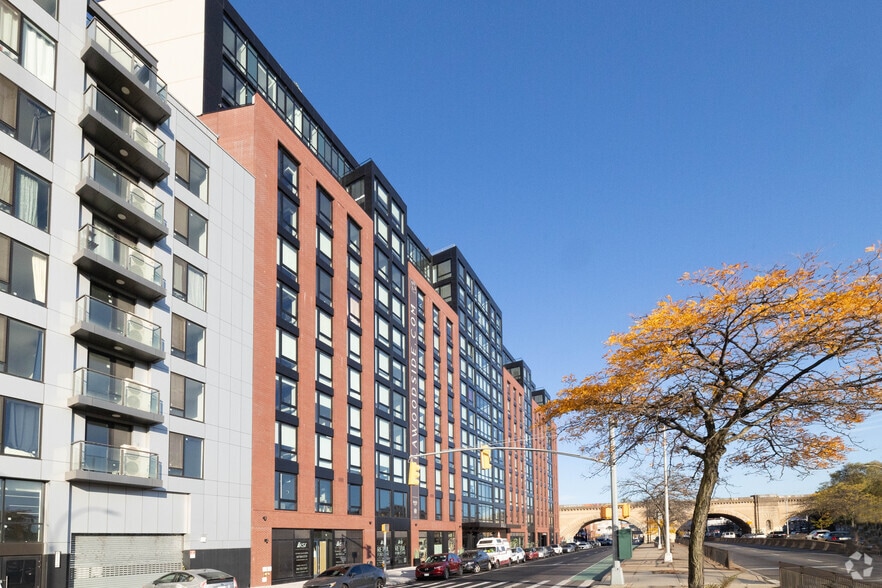 More Photos Of 7201 Queens Blvd, Woodside Apartments For Lease