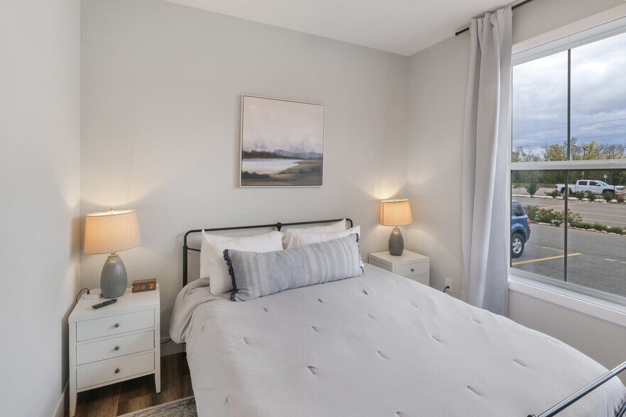 More Photos Of , Ottawa Multifamily For Sale