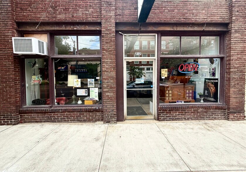 More Photos Of , Binghamton Unknown For Sale