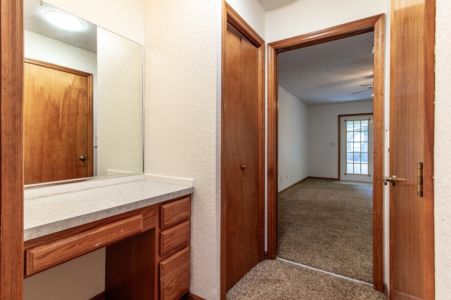 More Photos Of 3255 SE 3rd Ave, Ocala Office Residential For Sale