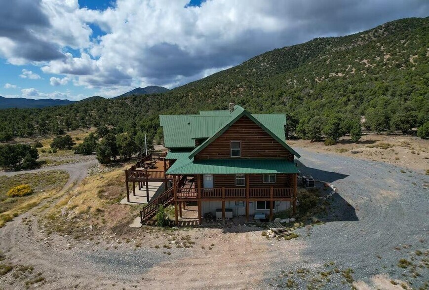 More Photos Of 23886 6450, Cedar City Specialty For Sale