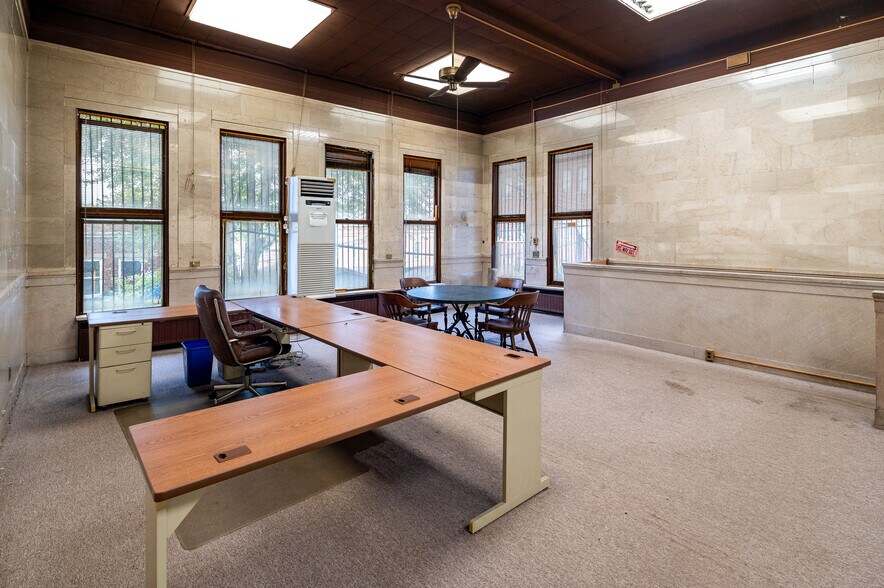 More Photos Of 25 N Broadway, Tarrytown Office For Lease