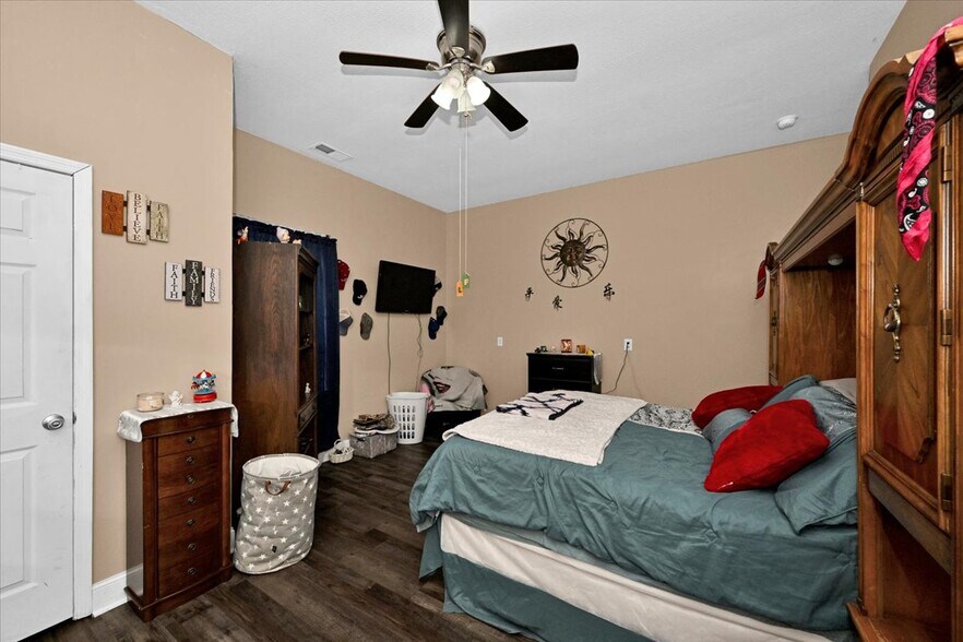 More Photos Of 61 AL Highway 69 N, Cullman Flex For Sale