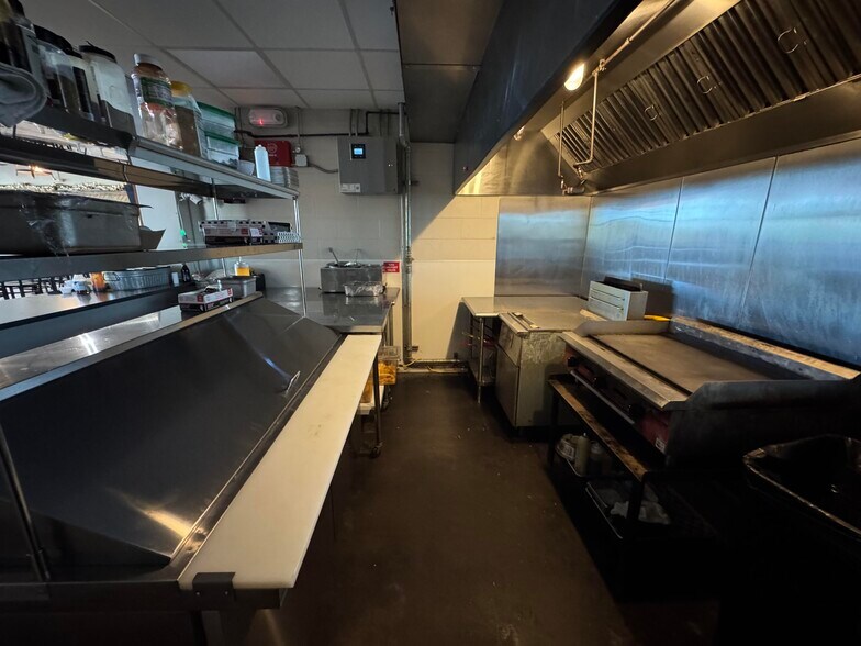 More Photos Of 235 NE Watula Ave, Ocala Restaurant For Sale