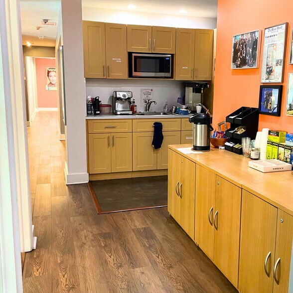 More Photos Of 265 NE 24th St, Miami Loft Creative Space For Lease