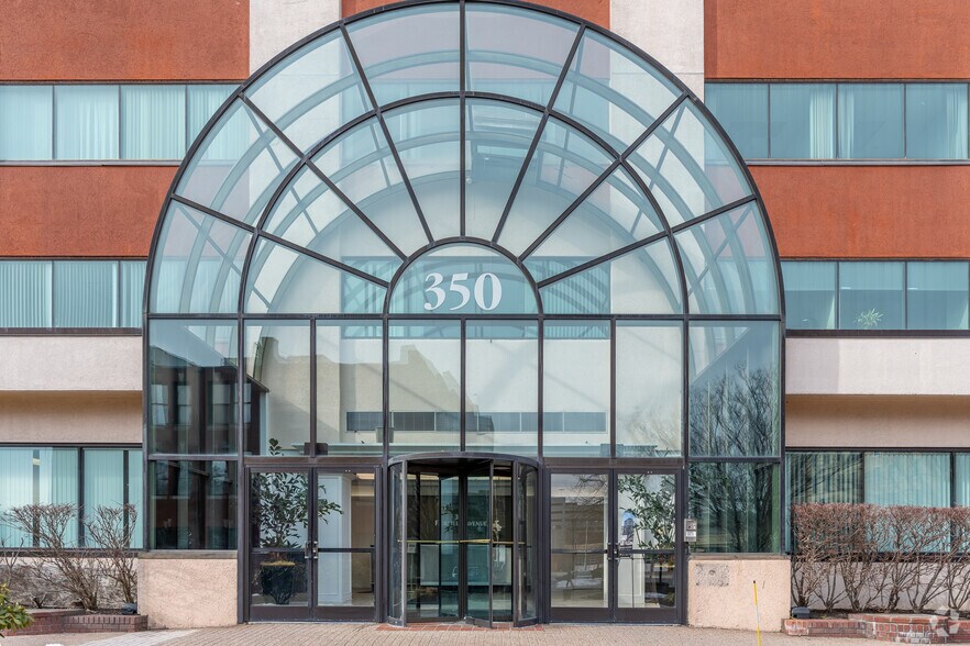 More Photos Of 350 Fairfield Ave, Bridgeport Office For Lease