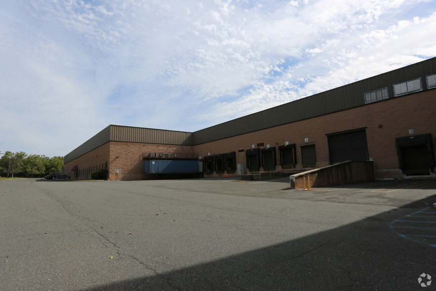 Primary Photo Of 100 Readington Rd, Branchburg Manufacturing For Lease