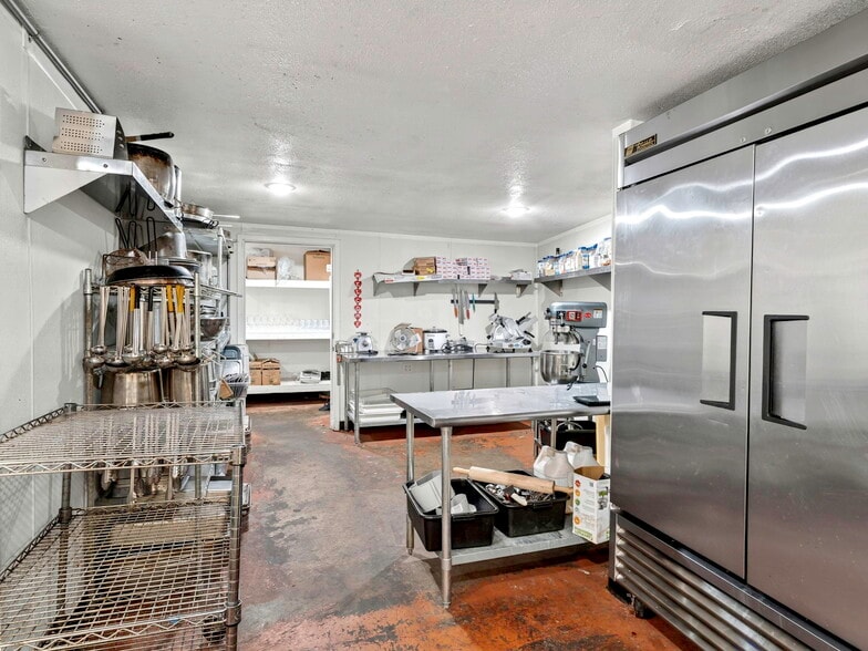 More Photos Of 16451 Golf rd, Cobb Golf Course Driving Range For Sale