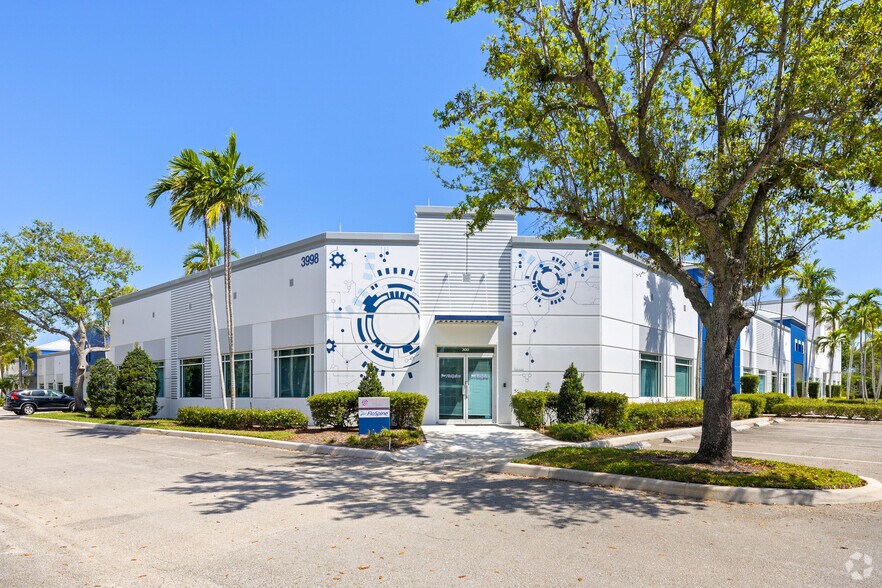 More Photos Of 3998 FAU Blvd, Boca Raton Unknown For Lease