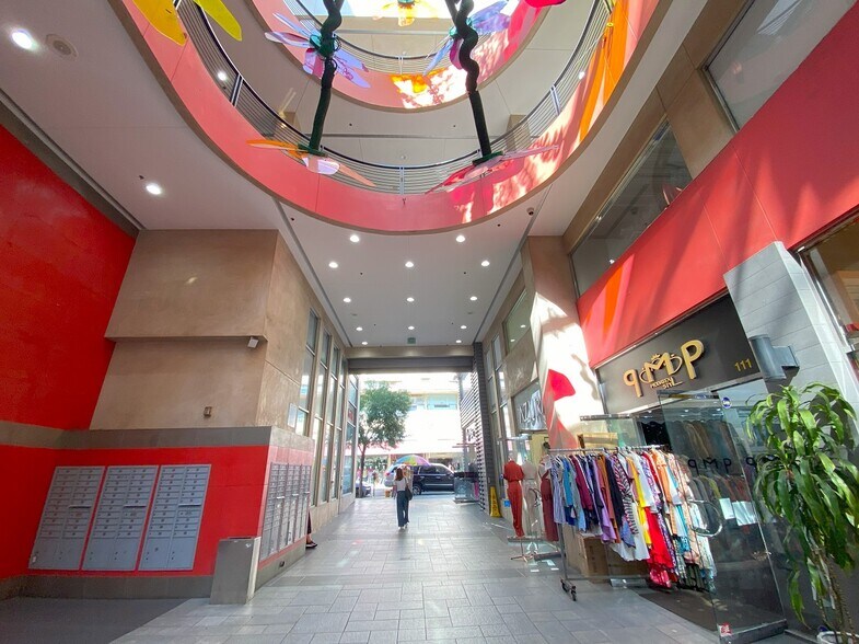 More Photos Of 800 E 12th St, Los Angeles Office For Sale