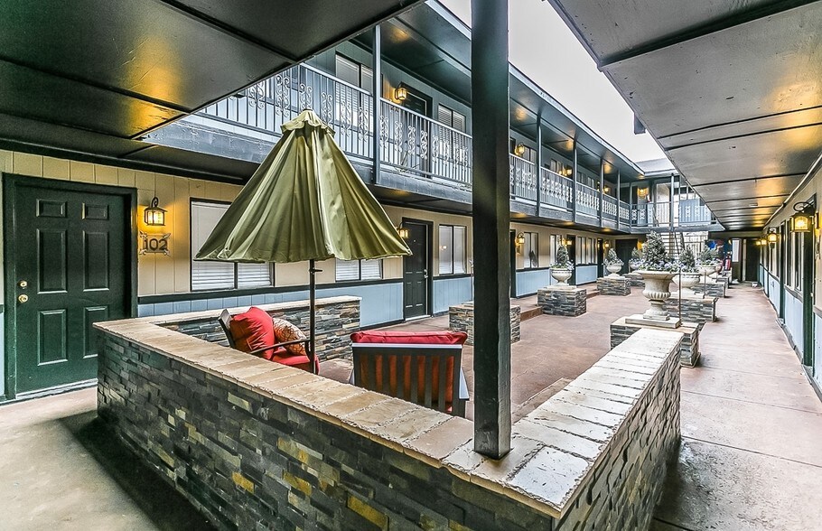 More Photos Of 1516 Annex Ave, Dallas Apartments For Sale