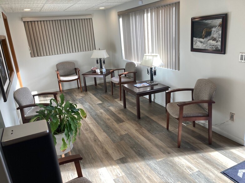 More Photos Of 6028 Sheridan Dr, Williamsville Office For Sale