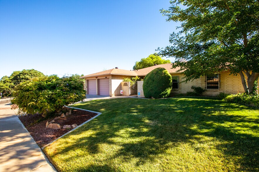 Primary Photo Of , Albuquerque Healthcare For Sale