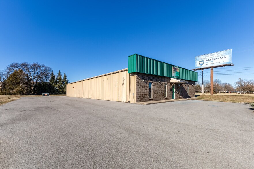 More Photos Of 2812 Drake Ave SW, Huntsville Office For Sale