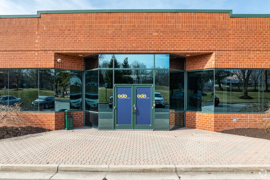 More Photos Of 6304 Woodside Ct, Columbia Office For Lease