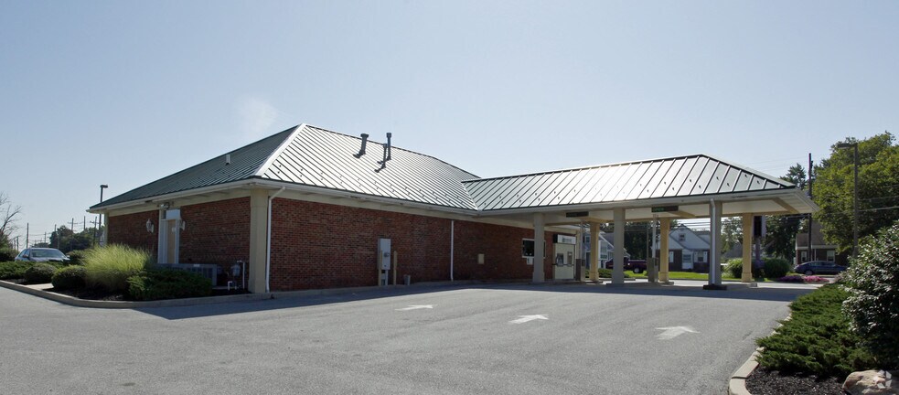 More Photos Of 285 N Broadway, Pennsville Bank For Lease