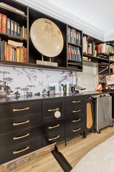 More Photos Of 5000 New Point Rd, Williamsburg Office For Sale