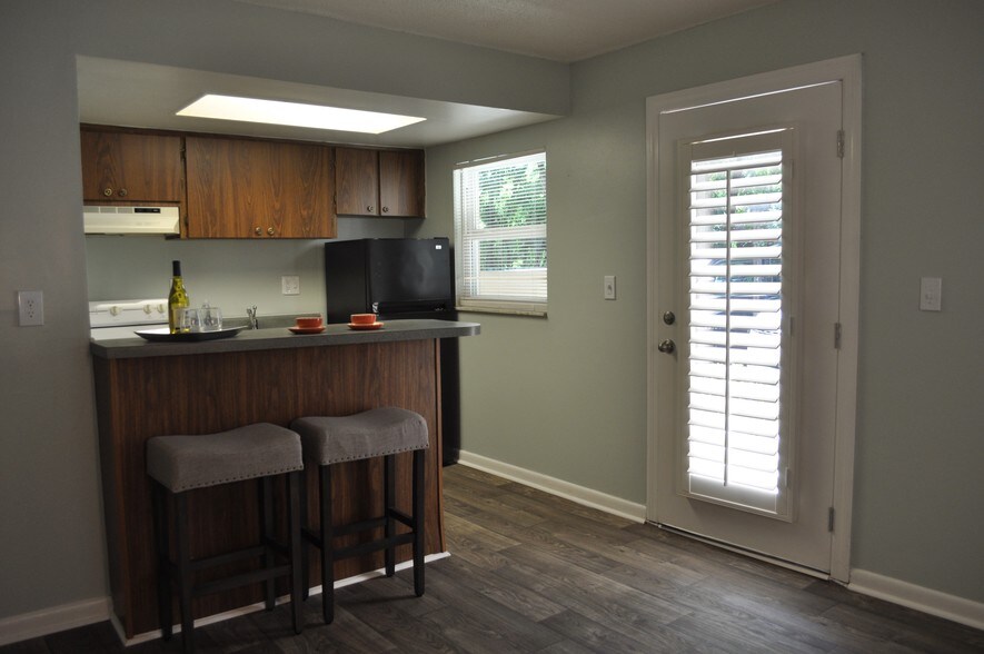 More Photos Of 521 S Osceola Ave, Orlando Apartments For Sale