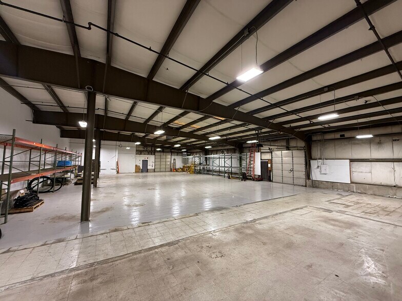 Primary Photo Of 66 N Plains Hwy, Wallingford Manufacturing For Lease