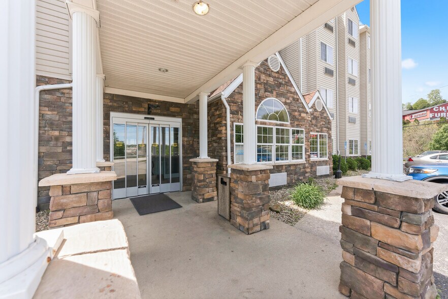 More Photos Of 15 Lawless Rd, Morgantown Hotel For Sale
