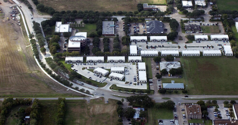 More Photos Of 12930 Dairy Ashford Rd, Sugar Land Medical For Lease