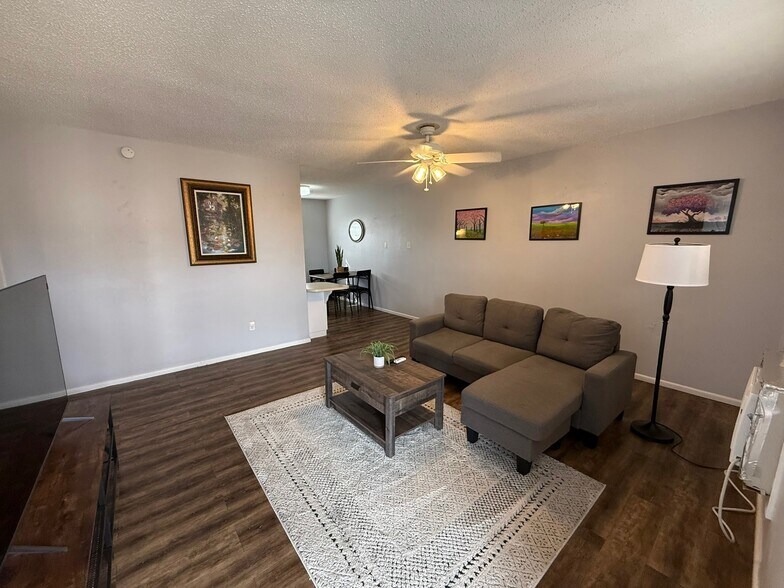 More Photos Of 7410 Quaker Ave, Lubbock Apartments For Sale