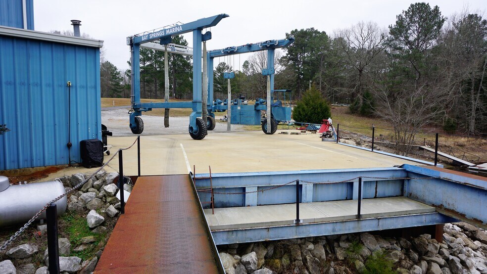 More Photos Of 48 County Road 3495, New Site Marina For Sale