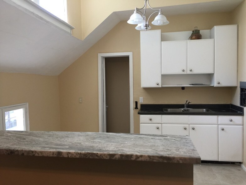 More Photos Of 605 S J St, Lake Worth Multifamily For Sale